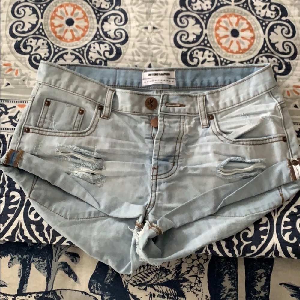 Shortie shorts